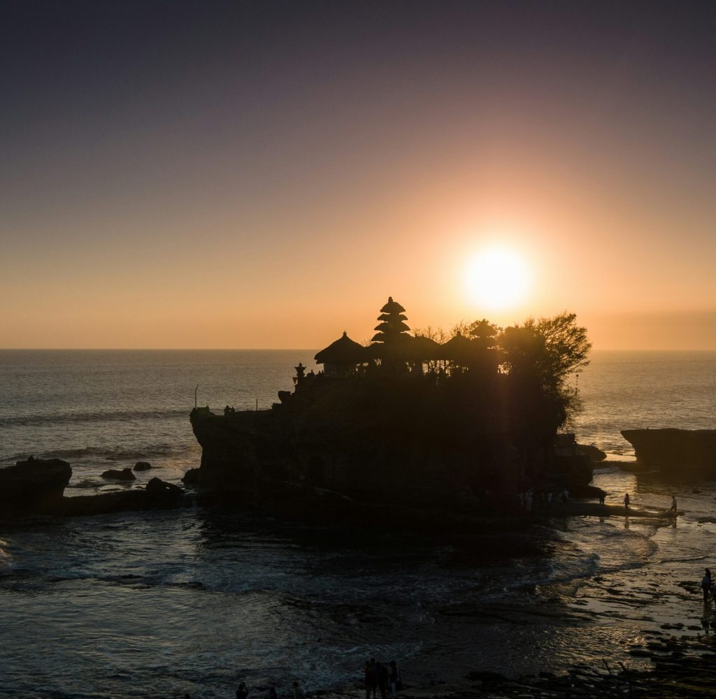 tanah lot sunset